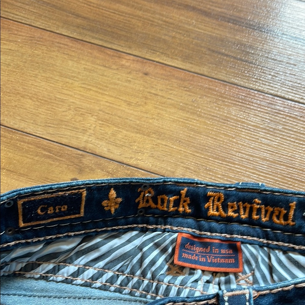 NWOT women’s rock revival crops, Caro - Picture 6 of 7
